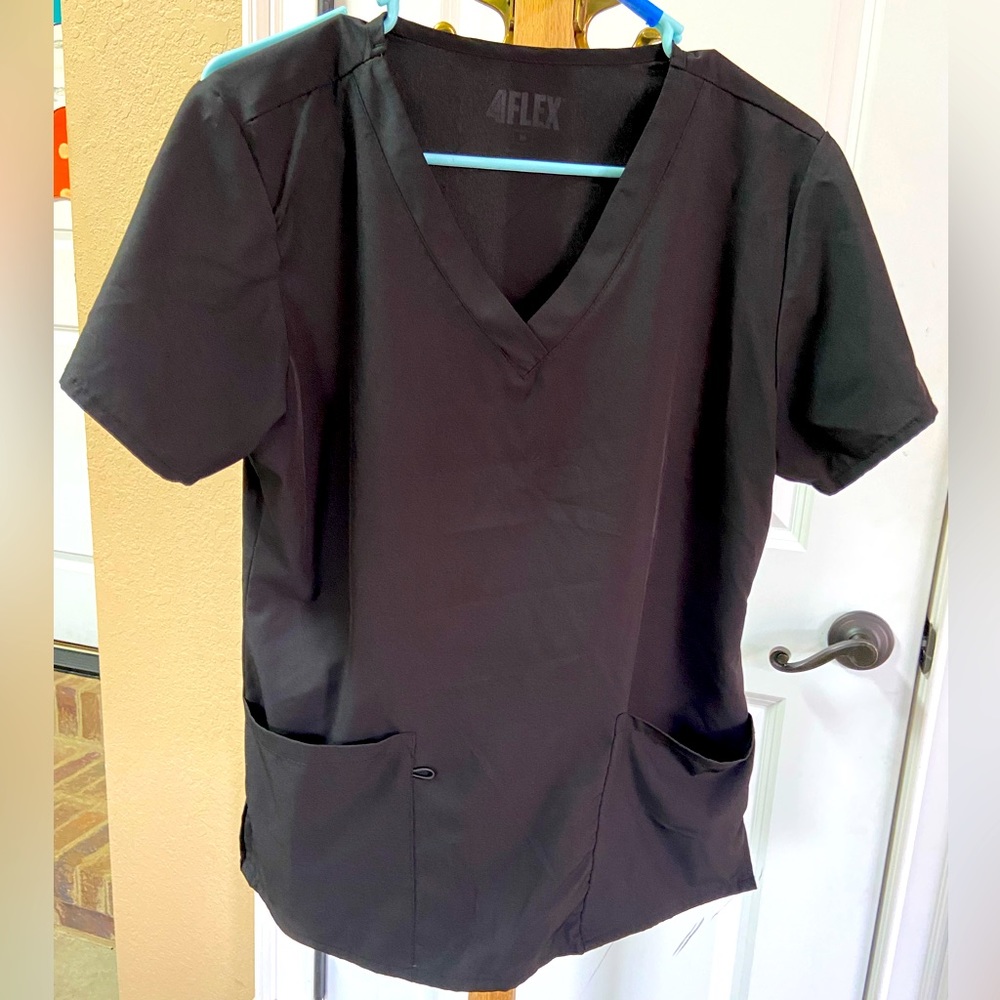 4 Flex scrub set, size medium, black
